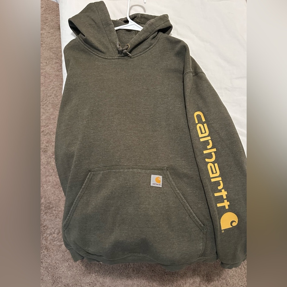 Men’s Carhartt hooded sweatshirts size XL